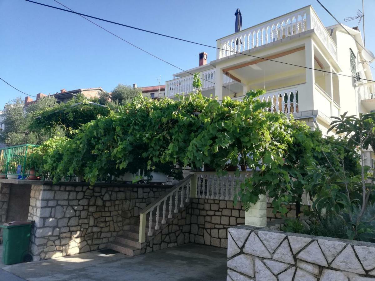 Apartments Boric Лопар Экстерьер фото